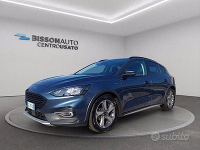 Usata Ford Focus Active 125 CV (91 kW) 2020 Blu metallizzato Berlina
