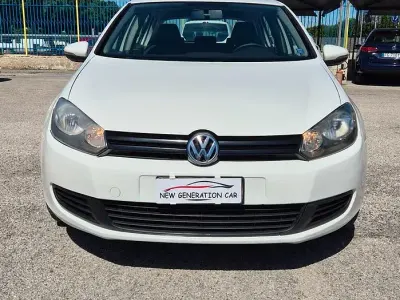 Usata VW Golf VII Comfortline 105 CV (77 kW) 2012 Bianco Berlina