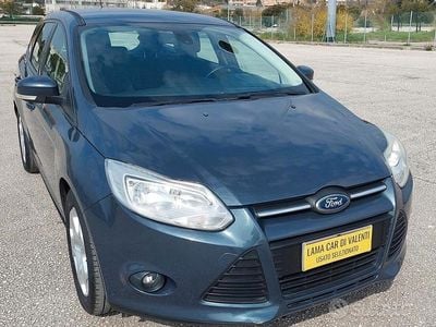 Usata Ford Focus 116 CV (85 kW) 2014 Grigio Station wagon