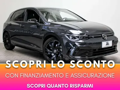 Usata VW Golf VIII R-line 150 CV (110 kW) 2024 Grigio Berlina
