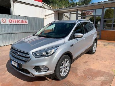 Usata Ford Kuga Business Edition 120 CV (88 kW) 2018 Argento SUV