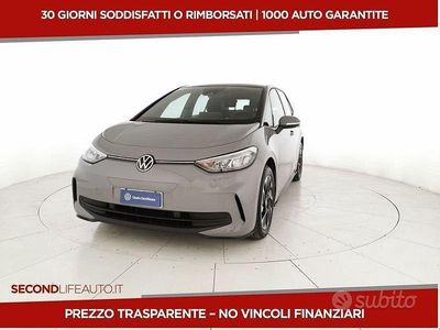 Grigio Usata 2023 VW ID.3 Pro Performance Utilitaria | 28.800 € (Cara)