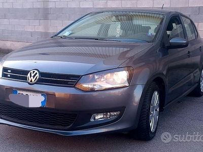 Usata VW Polo Comfortline 74 CV (54 kW) 2013 Grigio Utilitaria
