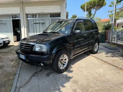 Usata Suzuki Grand Vitara 109 CV (80 kW) 2005 Nero SUV