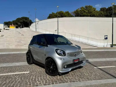 Usata Smart ForTwo Cabrio Superpassion 71 CV (52 kW) 2019 Argento Cabrio