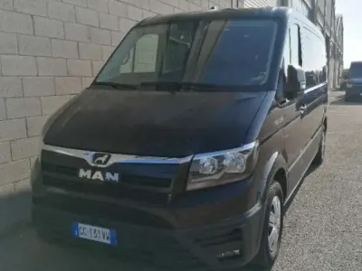 Usado VW Crafter 140 CV (102 kW) 2021 Negro Van