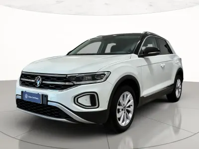 Usata VW T-Roc Style 110 CV (80 kW) 2023 Pure white nero SUV