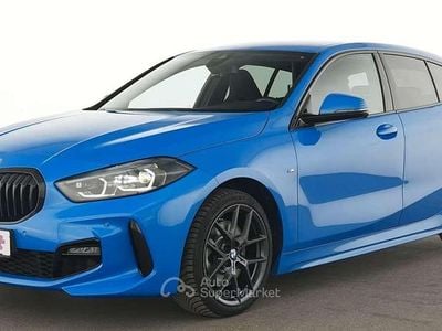 Usata BMW 120 Shadowline 177 CV (130 kW) 2023 Blu/azzurro Utilitaria