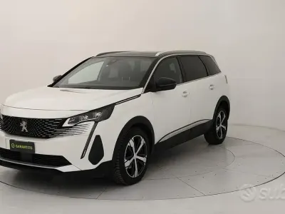 Usata Peugeot 5008 GT 177 CV (130 kW) 2022 Bianco SUV