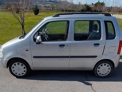 Usata Opel Agila 75 CV (55 kW) 2000 Grigio Monovolume