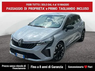 Usata Renault Clio V Techno 101 CV (74 kW) 2025 Grigio Utilitaria