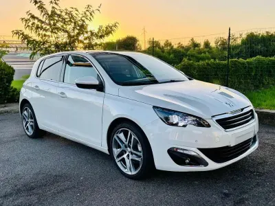 Usata Peugeot 308 Allure 120 CV (88 kW) 2017 Bianco Berlina