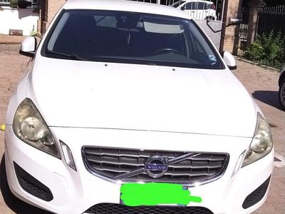 Usata Volvo V60 2012 Bianco Station wagon