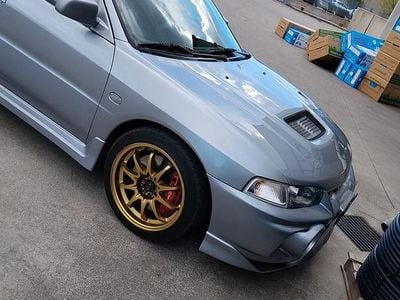 Usata Mitsubishi Lancer 1996 Grigio Berlina