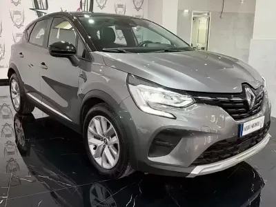 Usata Renault Captur Intens 95 CV (69 kW) 2019 Grigio SUV