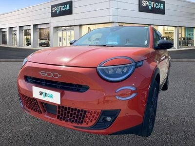 Usata Fiat 600 La Prima 101 CV (74 kW) 2024 Arancione SUV