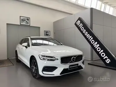 Usata Volvo V60 Business Edition 163 CV (119 kW) 2021 Bianco Station wagon