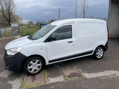 Usata Dacia Dokker Comfort 75 CV (55 kW) 2019 Bianco Monovolume
