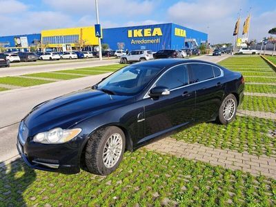 usata Jaguar XF XF2.7d Luxury auto