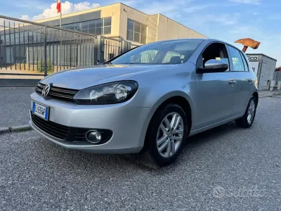 Usata VW Golf VI 122 CV (89 kW) 2011 Grigio Utilitaria