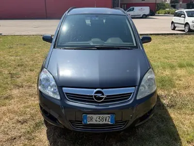 Usata Opel Zafira Cosmo 115 CV (84 kW) 2008 Blu Monovolume