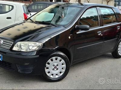 Usata Fiat Punto Active 60 CV (44 kW) 2009 Nero Utilitaria