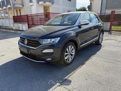 Usata VW T-Roc Style 110 CV (80 kW) 2021 Gray SUV