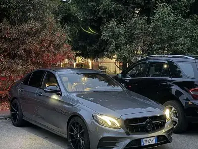 Usata Mercedes E220 Exclusive 194 CV (142 kW) 2017 Berlina