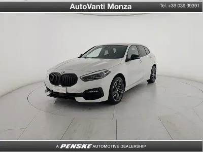 Usata BMW 118 Sport Line 140 CV (102 kW) 2019 Bianco Utilitaria