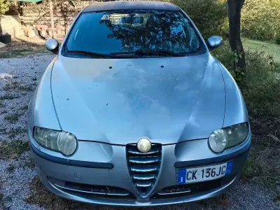 Usata Alfa Romeo 147 116 CV (85 kW) 2003 Grigio Utilitaria