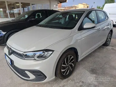 Usata VW Polo Life 95 CV (69 kW) 2022 Beige Utilitaria