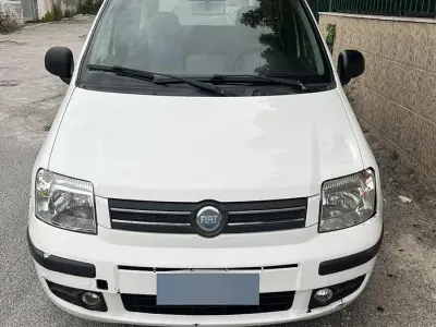 Usata Fiat Panda 60 CV (44 kW) 2006 Bianco Utilitaria