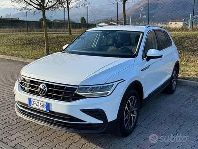 Usata VW Tiguan Life 122 CV (89 kW) 2021 Bianco SUV
