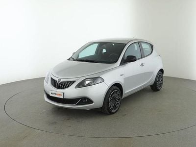 Usata Lancia Ypsilon Gold 69 CV (50 kW) 2022 Argento Utilitaria