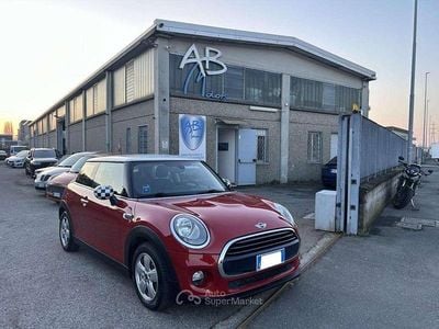 Usata Mini Cooper 136 CV (100 kW) 2016 Rosso Utilitaria