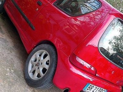 Usata Fiat 600 54 CV (39 kW) 2001 Rosso Berlina