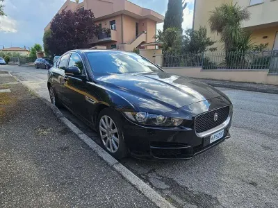 Usata Jaguar XE Portfolio 179 CV (131 kW) 2018 Nero Berlina
