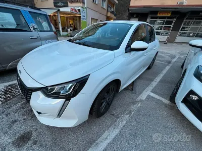 Usata Peugeot 208 75 CV (55 kW) 2020 Bianco Utilitaria