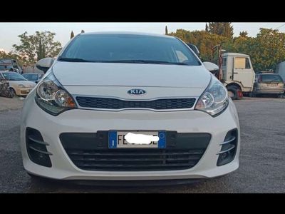 usata Kia Rio 5p 1.1 crdi Cool E6