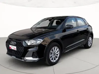 Käytetty Audi A1 Business 116 HP (85 kW) 2025 Musta Katumaasturi