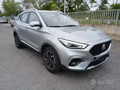 Usata MG ZS Luxury 111 CV (81 kW) 2023 Grigio SUV