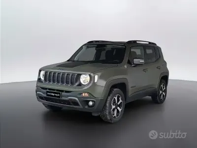 Begagnad Jeep Renegade Trailhawk 180 HK (132 kW) 2022 Grön SUV