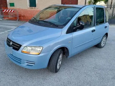 Usata Fiat Multipla 103 CV (75 kW) 2004 Blu Monovolume