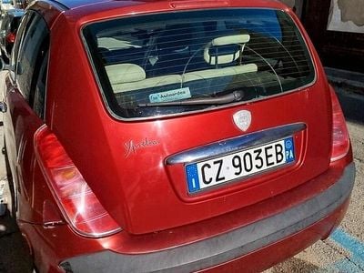 Usata Lancia Ypsilon 60 CV (44 kW) 2005 Rosso Utilitaria