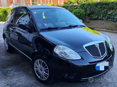 Usata Lancia Ypsilon 80 CV (58 kW) 2008 Nero Utilitaria