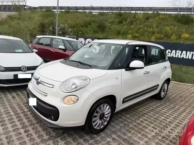 Usata Fiat 500L Lounge 85 CV (62 kW) 2015 Bianco Monovolume