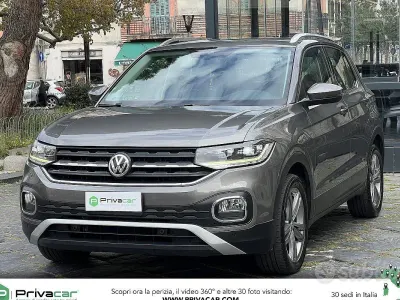Usado VW T-Cross Advance 95 CV (69 kW) 2019 Gris SUV