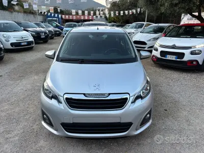 Begagnad Peugeot 108 Allure 72 HK (52 kW) 2018 Grå Sedan
