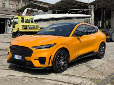 Usata Ford Mustang Mach-E GT Extended Range 358 kW (487 CV) 2023 Arancione SUV
