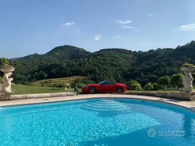 Usata Ferrari California 460 CV (338 kW) 2011 Rosso Cabrio